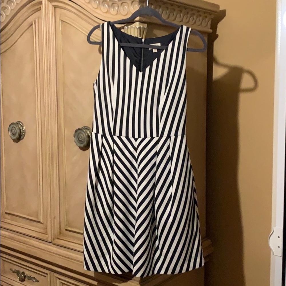 Black and white dress